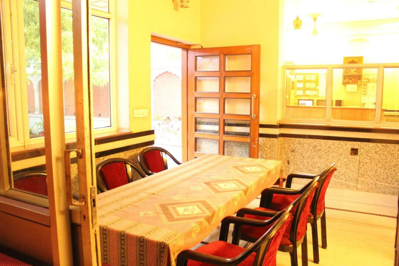 Chit Chat Guest House Jaipur Ngoại thất bức ảnh
